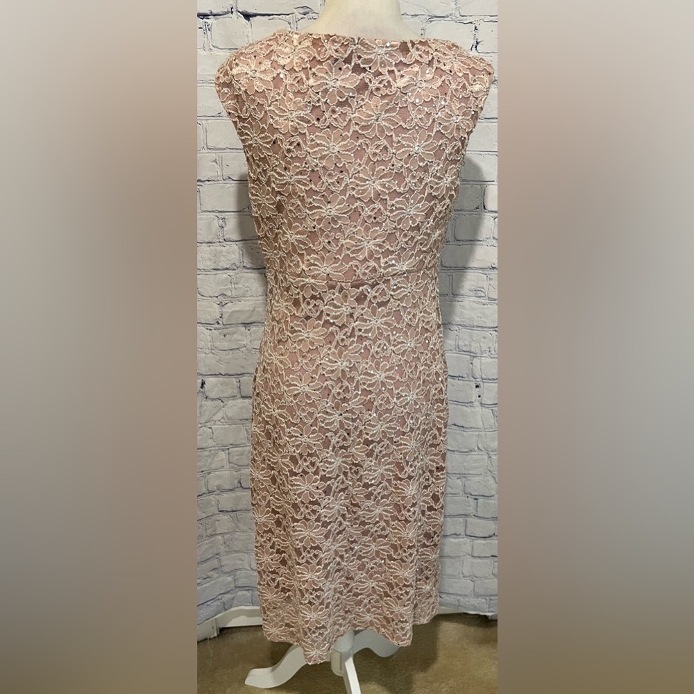 CONNECTED V-Neck Sequined Lace Dress Light Pink Size 12 - Picture 6 of 9